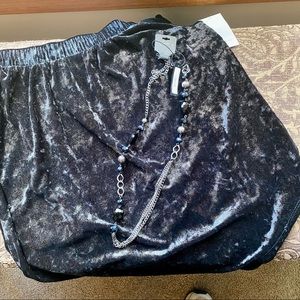 A beautifully long jeweled necklace!